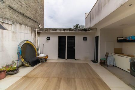 Casa à venda com 300m², 3 quartos e 4 vagas Casa à venda com 300m², 3 quartos e 4 vagasÁrea de Serviço