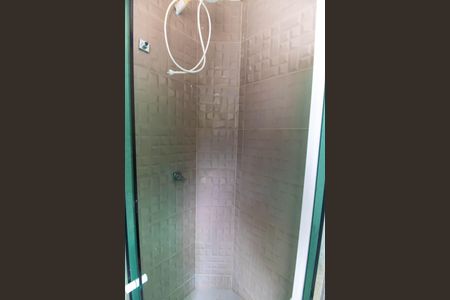 Casa à venda com 300m², 3 quartos e 4 vagas Casa à venda com 300m², 3 quartos e 4 vagasBanheiro de serviço