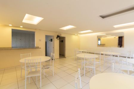 Apartamento para alugar com 52m², 2 quartos e 1 vaga Apartamento para alugar com 52m², 2 quartos e 1 vagaÁrea comum - Salão de festas