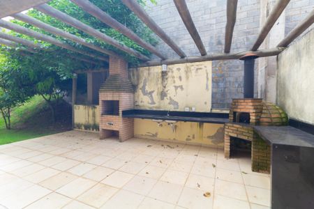 Apartamento para alugar com 52m², 2 quartos e 1 vaga Apartamento para alugar com 52m², 2 quartos e 1 vagaÁrea comum - Churrasqueira