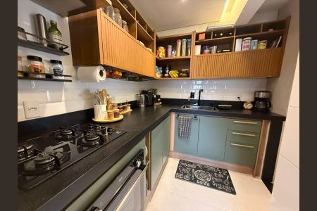 Cozinha de apartamento para alugar com 2 quartos, 60m² em Parada Inglesa, São Paulo