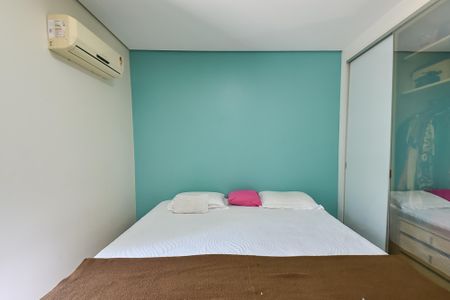 Suíte de casa à venda com 3 quartos, 15500m² em Vila Mariana, São Paulo