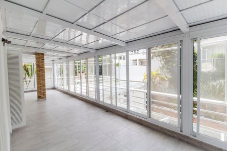 Apartamento para alugar com 560m², 3 quartos e 4 vagasVaranda