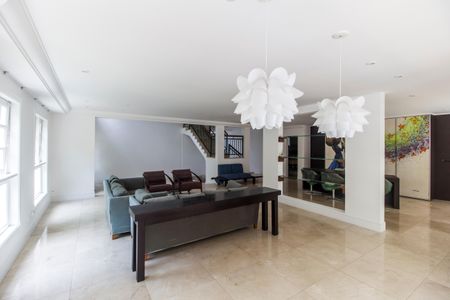 Sala  de apartamento para alugar com 3 quartos, 560m² em Residencial Zero (tambore), Santana de Parnaíba