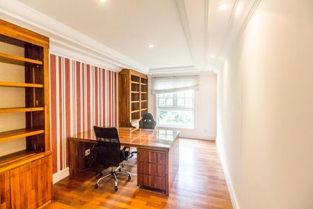 Apartamento para alugar com 560m², 3 quartos e 4 vagasEscritório