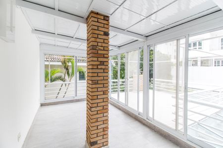 Apartamento para alugar com 560m², 3 quartos e 4 vagasVaranda