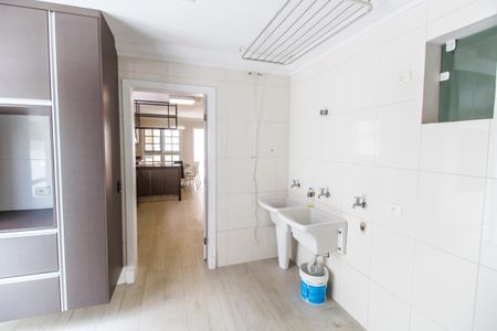 Apartamento para alugar com 560m², 3 quartos e 4 vagasÁrea de Serviço