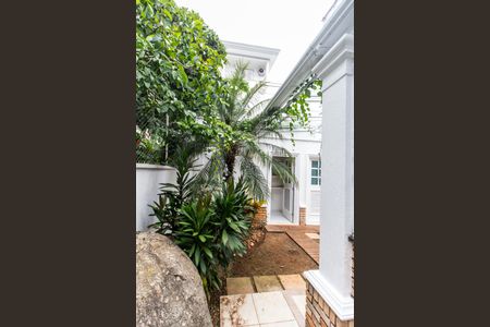 Apartamento para alugar com 560m², 3 quartos e 4 vagasQuintal