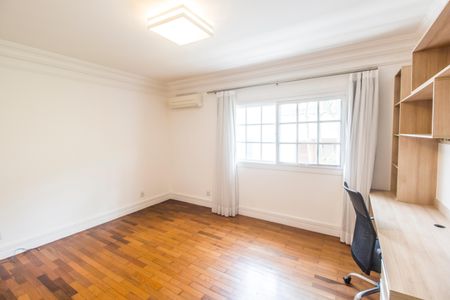 Apartamento para alugar com 560m², 3 quartos e 4 vagasSuíte 4