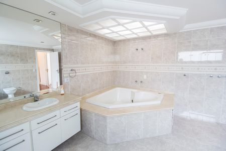 Apartamento para alugar com 560m², 3 quartos e 4 vagasBanheiro da Suíte