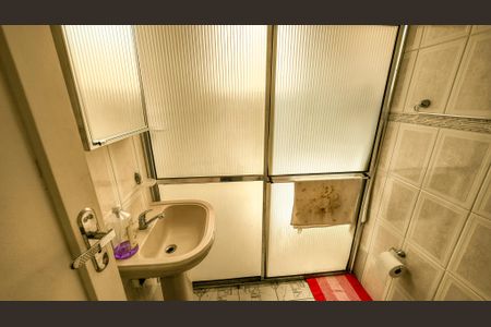 Casa à venda com 160m², 3 quartos e 2 vagasBanheiro