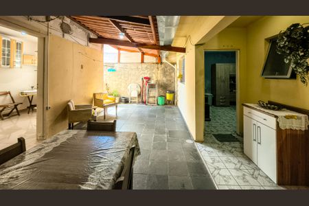 Casa à venda com 160m², 3 quartos e 2 vagasCozinha e Área de Serviço