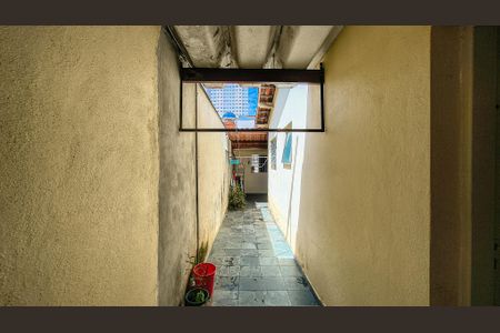 Casa à venda com 160m², 3 quartos e 2 vagasCorredor