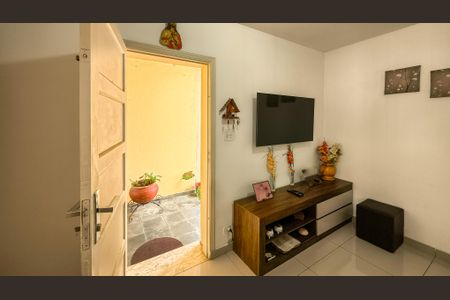 Casa à venda com 160m², 3 quartos e 2 vagasSala