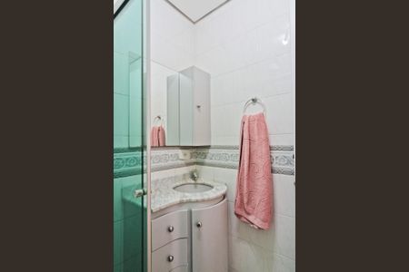 Apartamento à venda com 77m², 3 quartos e 2 vagasBanheiro