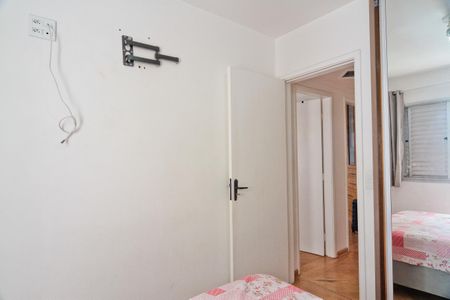 Apartamento à venda com 77m², 3 quartos e 2 vagasQuarto 2