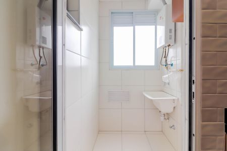 Apartamento para alugar com 47m², 2 quartos e 1 vaga Apartamento para alugar com 47m², 2 quartos e 1 vagaCozinha e Área de Serviço