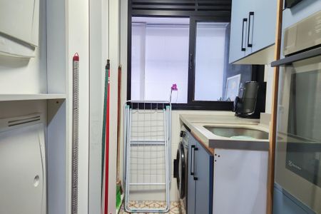 Apartamento à venda com 78m², 2 quartos e 1 vagaÁrea de Serviço 