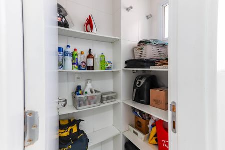 Apartamento para alugar com 91m², 2 quartos e 1 vaga Apartamento para alugar com 91m², 2 quartos e 1 vagaDispensa Cozinha e Área de Serviço