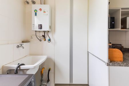 Apartamento para alugar com 91m², 2 quartos e 1 vaga Apartamento para alugar com 91m², 2 quartos e 1 vagaCozinha e Área de Serviço