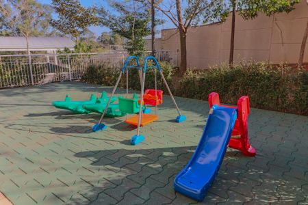 Apartamento para alugar com 91m², 2 quartos e 1 vaga Apartamento para alugar com 91m², 2 quartos e 1 vagaÁrea comum - Playground