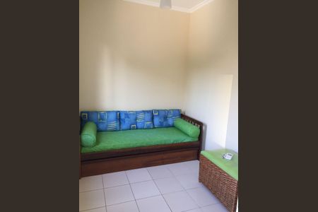 Quarto de apartamento para alugar com 3 quartos, 72m² em Balneario Guarujá, Guarujá
