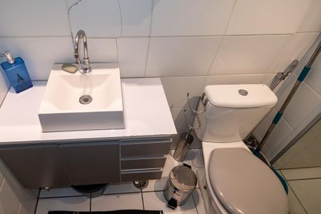 Banheiro de apartamento para alugar com 2 quartos, 33m² em Bela Vista, São Paulo