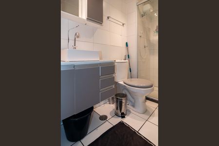 Banheiro de apartamento para alugar com 2 quartos, 33m² em Bela Vista, São Paulo