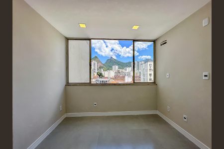 Apartamento para alugar com 134m², 3 quartos e 1 vaga