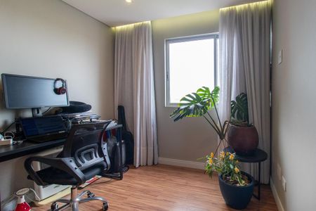 Quarto 1 de apartamento para alugar com 2 quartos, 63m² em Portão, Curitiba