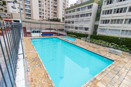 Apartamento para alugar com 63m², 2 quartos e 1 vaga Apartamento para alugar com 63m², 2 quartos e 1 vagaÁrea comum - Piscina