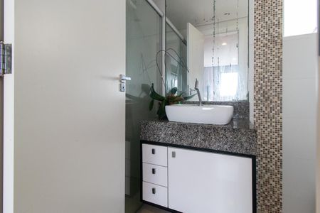 Apartamento para alugar com 63m², 2 quartos e 1 vaga Apartamento para alugar com 63m², 2 quartos e 1 vagaBanheiro da Suíte