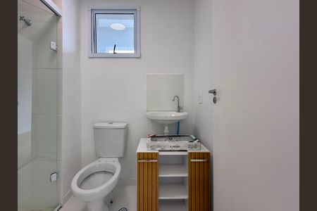 Studio à venda com 27m², 0 quarto e sem vaga Studio à venda com 27m², 0 quarto e sem vagaBanheiro