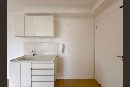 Studio à venda com 27m², 0 quarto e sem vaga Studio à venda com 27m², 0 quarto e sem vagaCozinha