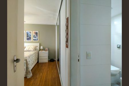 Apartamento à venda com 82m², 2 quartos e 1 vaga Apartamento à venda com 82m², 2 quartos e 1 vagaSuíte