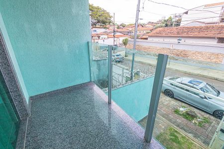 Casa à venda com 90m², 2 quartos e 2 vagasvaranda