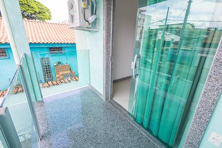 Casa à venda com 90m², 2 quartos e 2 vagasvaranda