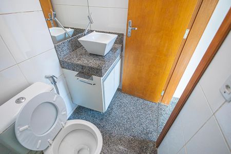 Casa à venda com 90m², 2 quartos e 2 vagasbanheiro