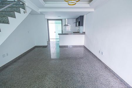 sala de casa à venda com 2 quartos, 90m² em Santa Terezinha, Belo Horizonte