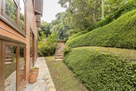 Casa para alugar com 376m², 4 quartos e 5 vagas