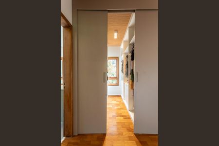 Casa para alugar com 376m², 4 quartos e 5 vagas