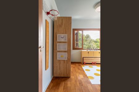 Casa para alugar com 376m², 4 quartos e 5 vagas