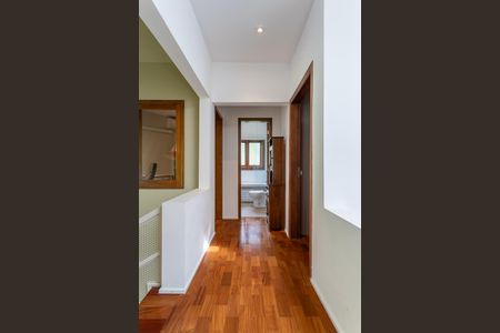 Casa para alugar com 376m², 4 quartos e 5 vagas