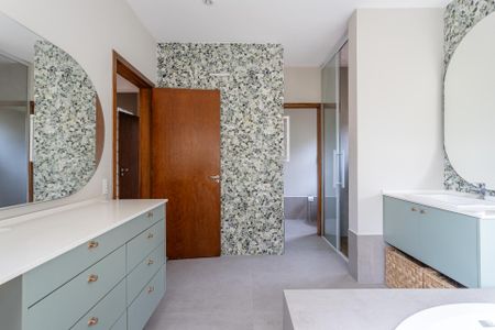 Casa para alugar com 376m², 4 quartos e 5 vagas