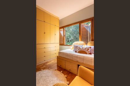 Casa para alugar com 376m², 4 quartos e 5 vagas