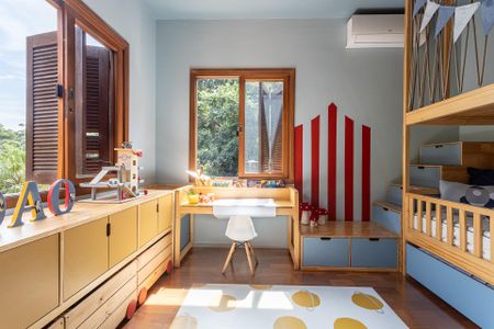 Casa para alugar com 376m², 4 quartos e 5 vagas