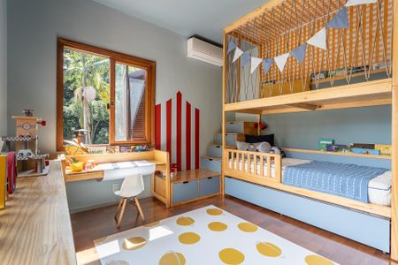 Casa para alugar com 376m², 4 quartos e 5 vagas