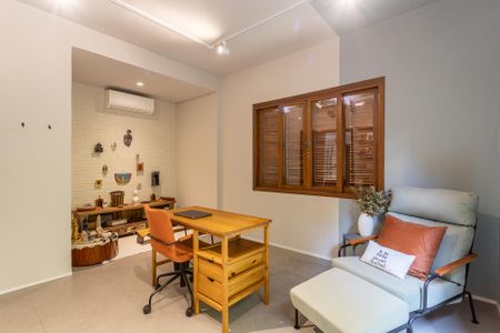 Casa para alugar com 376m², 4 quartos e 5 vagas