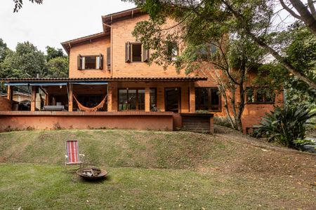 Casa para alugar com 376m², 4 quartos e 5 vagas