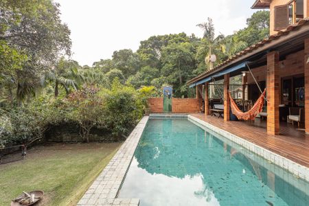 Casa para alugar com 376m², 4 quartos e 5 vagas